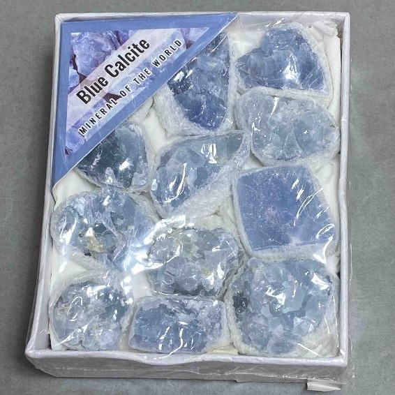 Souvenir stone Blue Calcite assorted sizes (price per box) 10x8 cm+