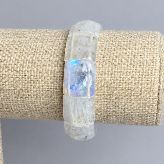 Adularia bracelet, smooth link segments, diameter 16×16–17 mm +- , length 18 cm +- stretch