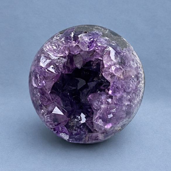 Amethyst souvenir sphere with geode, natural stone, diameter 65 mm ±, weight 311 g