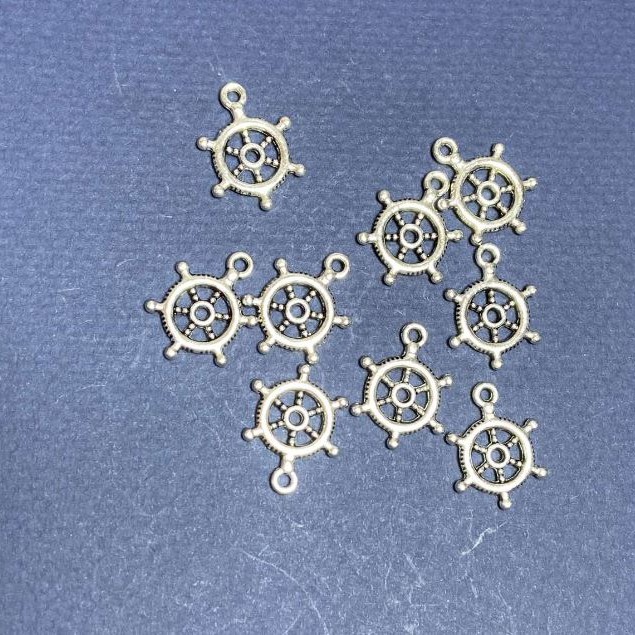 (20mm) Findings Ship's Wheel Pendant pack 20g +/-22pcs