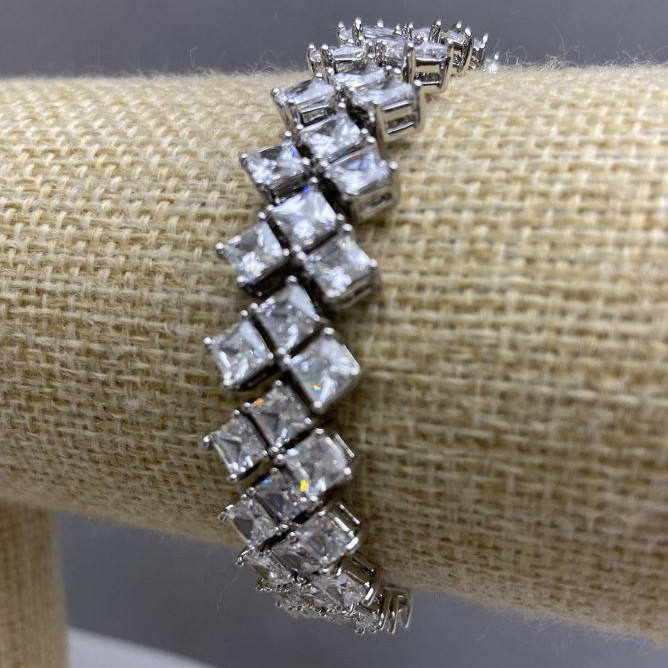 Bohemian Brand Bracelet, Three-Row Rhombus (Bohemian Crystal, Made in Korea), Length 18cm, Width 14mm