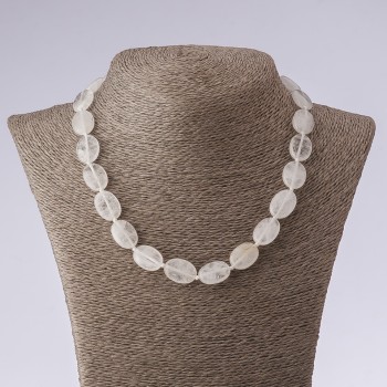 Necklace Natural Stone White Quartz Oval, length 45cm, diameter 13x18mm
