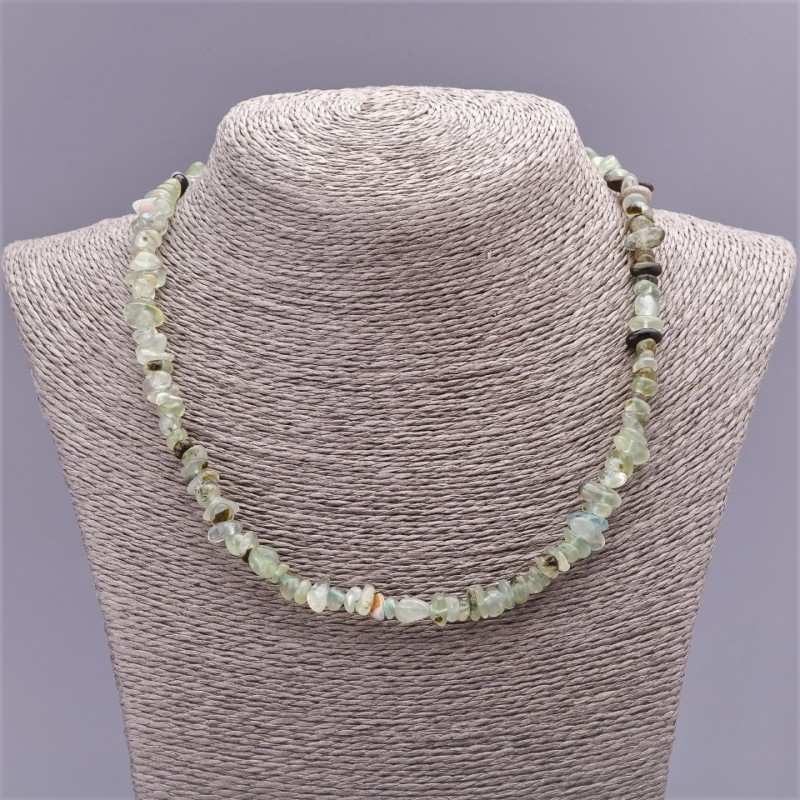 Necklace Prehnite Tumbled Cross-Cut Beads, diameter 8mm (+-), length 47cm