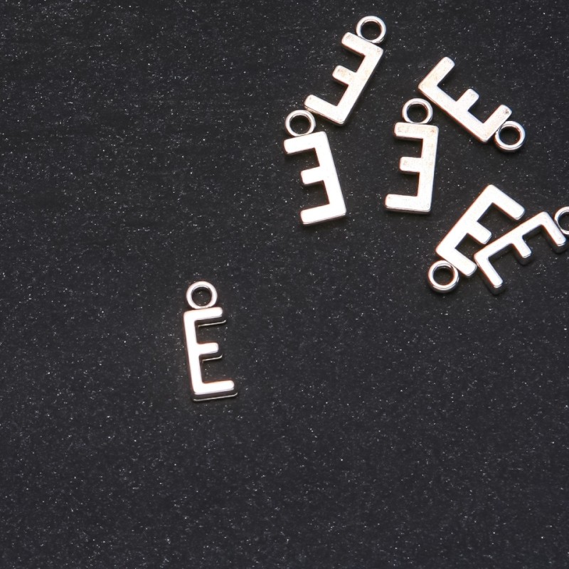 Jewelry Finding Pendant Letter "E" 17x7mm, pack of 20 grams (approx. 30 pcs)