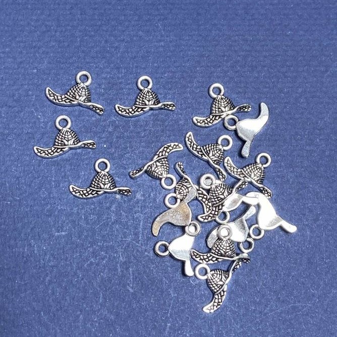 Findings Pendant Hat 16x10mm, 20g Pack +/-30pcs