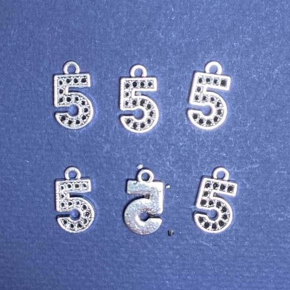 Jewelry Findings Pendant Number Five 18x10mm, Pack of 20g +/- 14pcs