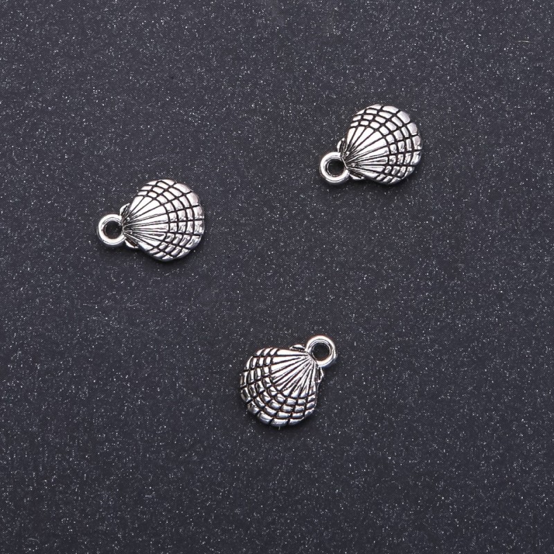 Shell Pendant Finding, diameter 10mm, length 13mm, hole diameter 1.5mm, pack 20g, 18 pcs (+/-)