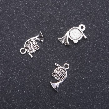 French Horn Pendant Finding, diameter 16mm, length 12mm, hole diameter 1.8mm, pack 20g, 26 pcs (+/-)