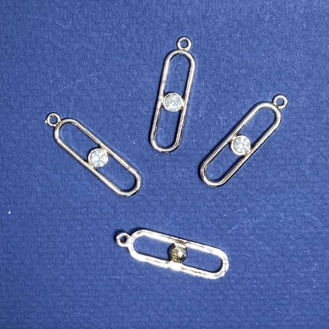 Light Gold Pendant Charm Finding, diameter 8mm, length 30mm, hole diameter 1.75mm, pack of 20g / 8 pcs (+/-)