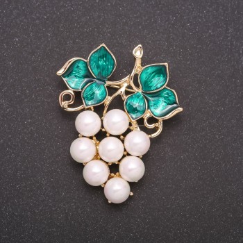 Brooch with Majorca Pearls "Grape Cluster", Yellow Metal 50x40mm