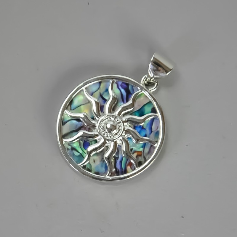 "Yarylo" Pendant, Abalone Shell (Artificial), 32x37x43mm