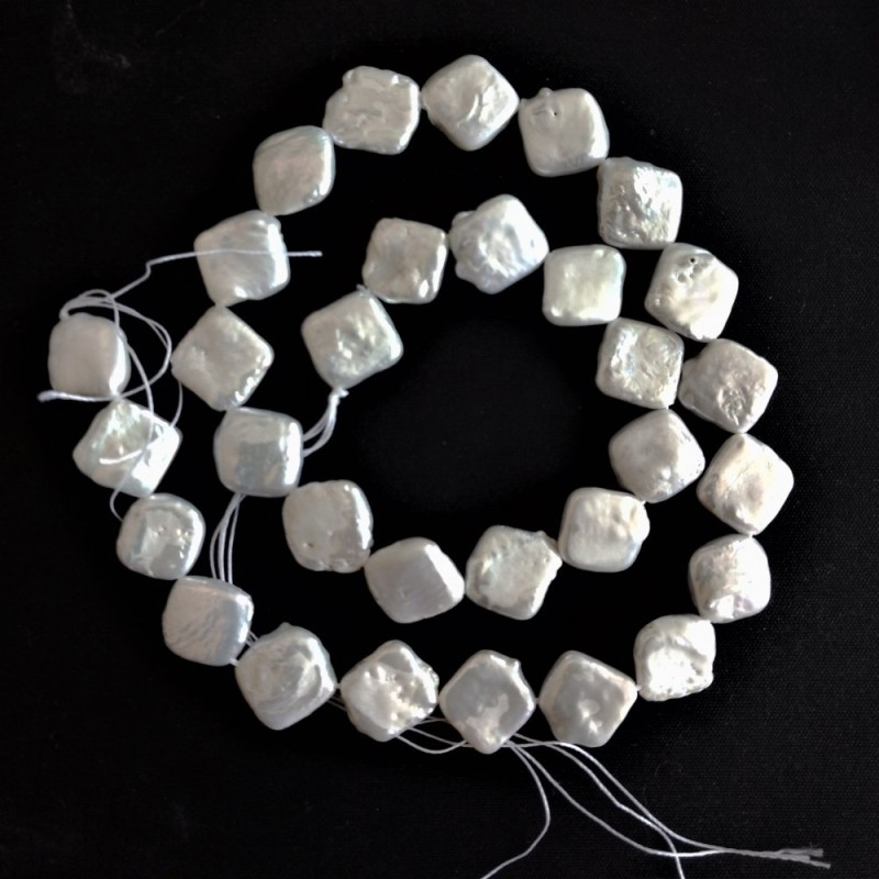 Natural Baroque Pearl Beads on a Strand with a Warm Gasoline-Tone Iridescence, Diameter 10mm +/-, Length 38cm (+/-)