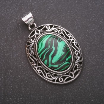 Pendant Malachite (Pressed) in Antique-Style Setting 33x40x52mm