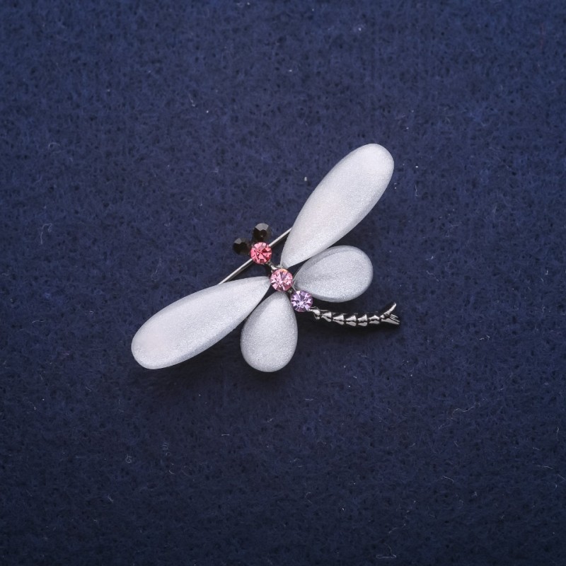 Dragonfly Brooch, 45x25mm, white