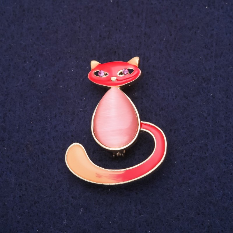 Kitty Brooch, Enamel, Cat's Eye, Color Pink Red, 39x30mm, Gold-Tone Metal