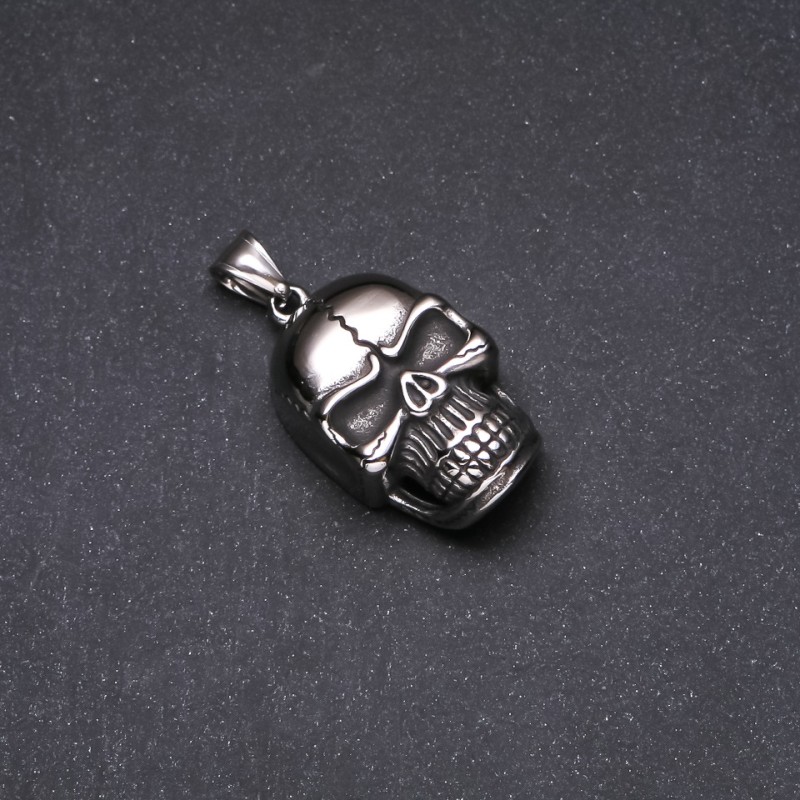 Skull Pendant, 22x45mm