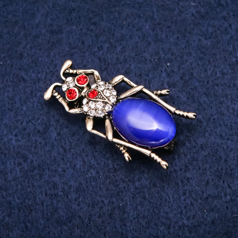Beetle Brooch with Cat's Eye Cabochon and Rhinestones, Gold-Tone Metal, 23x40mm