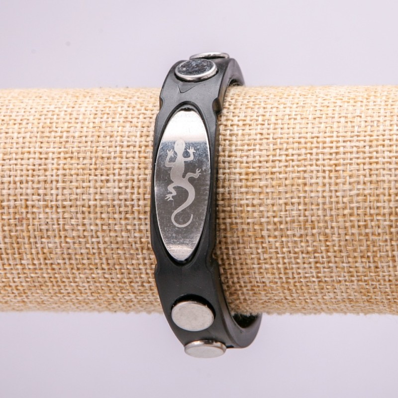 Bracelet with metal inserts, 21cm length, 15mm thickness, black rubber, with clasp