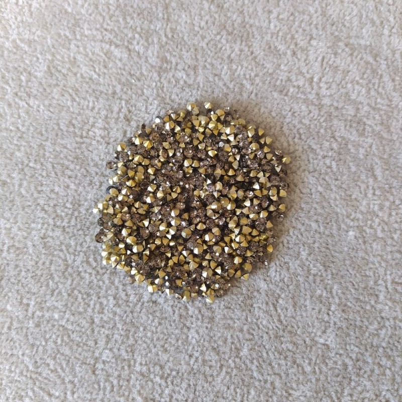 Rhinestones, Gray Color, Diameter 3.5 (+/-) mm, Pack / 4g (+/-)