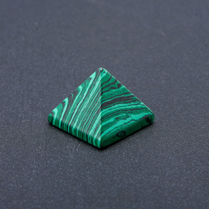 Souvenir Pyramid Malachite (Pressed), Height (+-)24mm, Length (+-)29mm