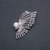 Xuping Rhodium Brooch with Pearl, Diameter 8mm +/-, White Stones and Rhinestones, 50x25mm +