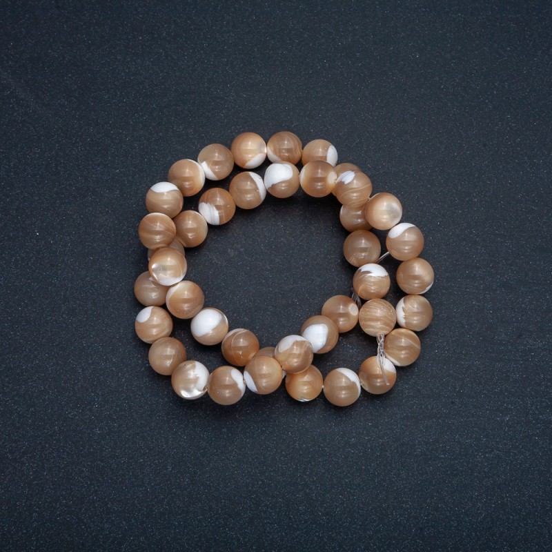 Beads on a Thread Natural Mother-of-Pearl Beige Smooth Ball, diameter 10mm, length 39 +