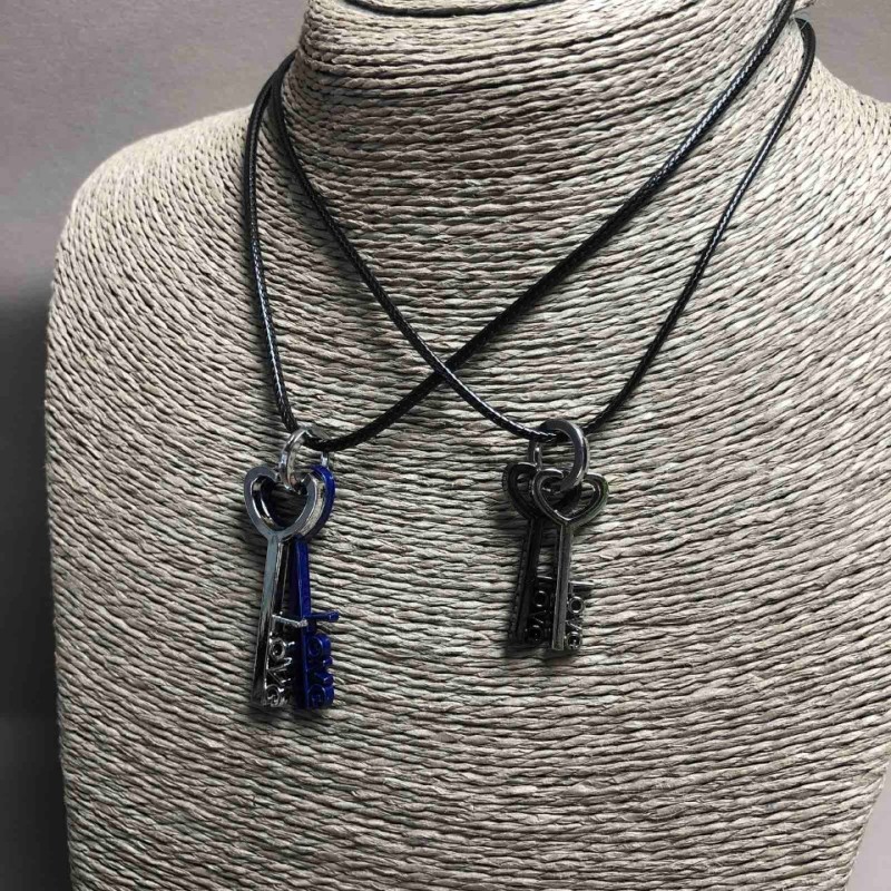 Matching Keys Pendants 40x15mm +/-, Length 45-50cm