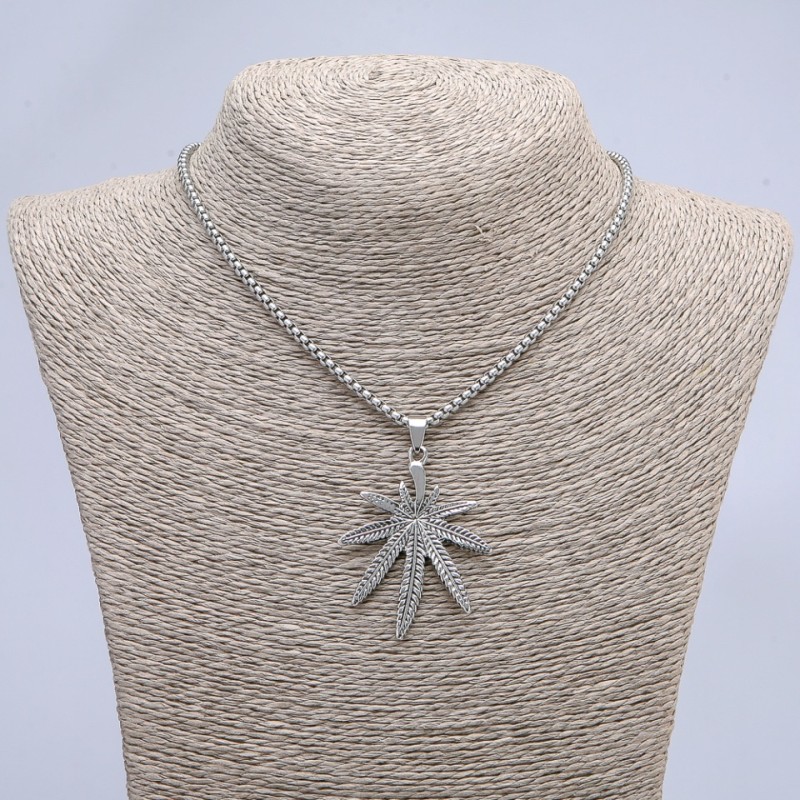 Pendant "Hemp Leaf" 55x35mm on chain, length 70cm +/- silver-tone metal