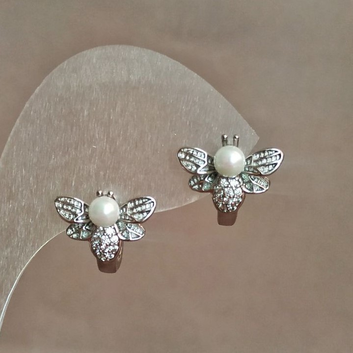 Xuping Rhodium Earrings with White Rhinestones and White Bead, 14mm Diameter +