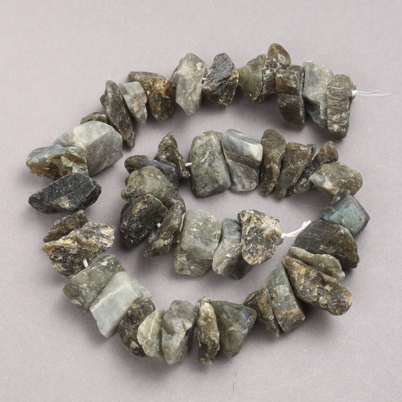 Raw Stone Beads – Labradorite on Strand, Tumbled, Diameter 10x18mm+/-, Length 42cm+