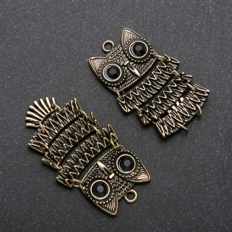 Owl Pendant, "bronze" color, 48x26mm