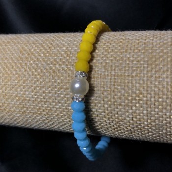 Bracelet on elastic with Czech crystal + acrylic Ukraine, faceted rondel, diameter 6×4mm, length 18cm