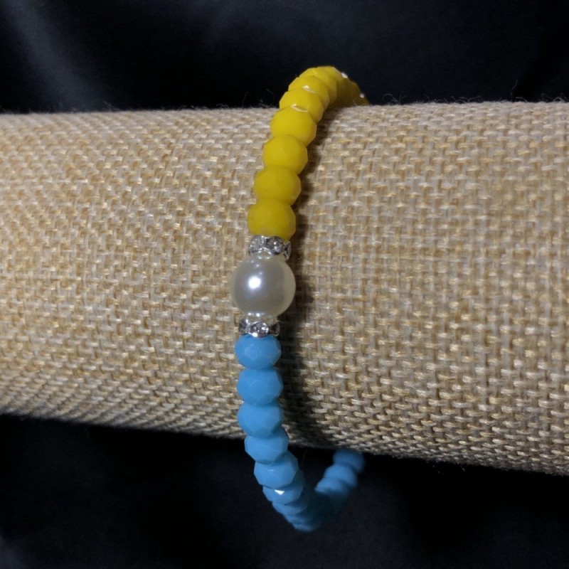 Bracelet on elastic with Czech crystal + acrylic Ukraine, faceted rondel, diameter 6×4mm, length 18cm