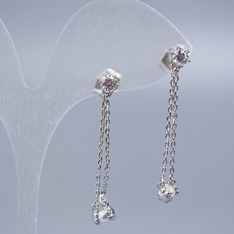 Xuping Stud Earrings with White Crystal and Mallorca Pearl, 6mm diameter, ~3.5 cm length, Rhodium-plated
