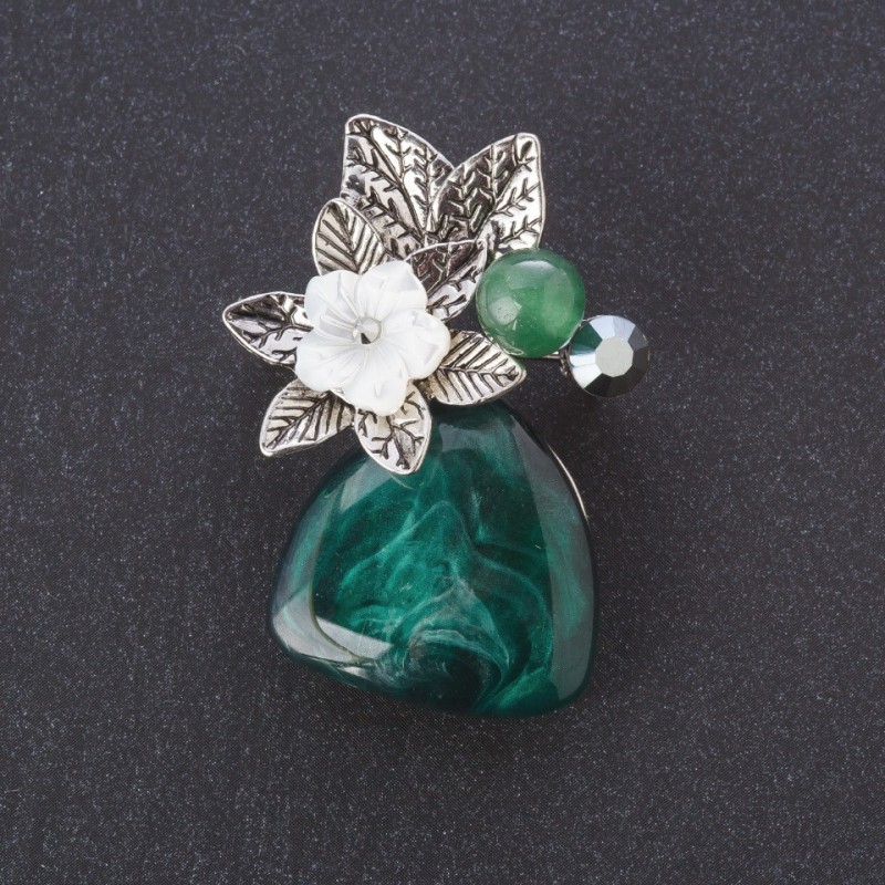 Brooch Pearlized Flower Flora, Jade bead (imitation), Agate Cabochon in Silver Metal
