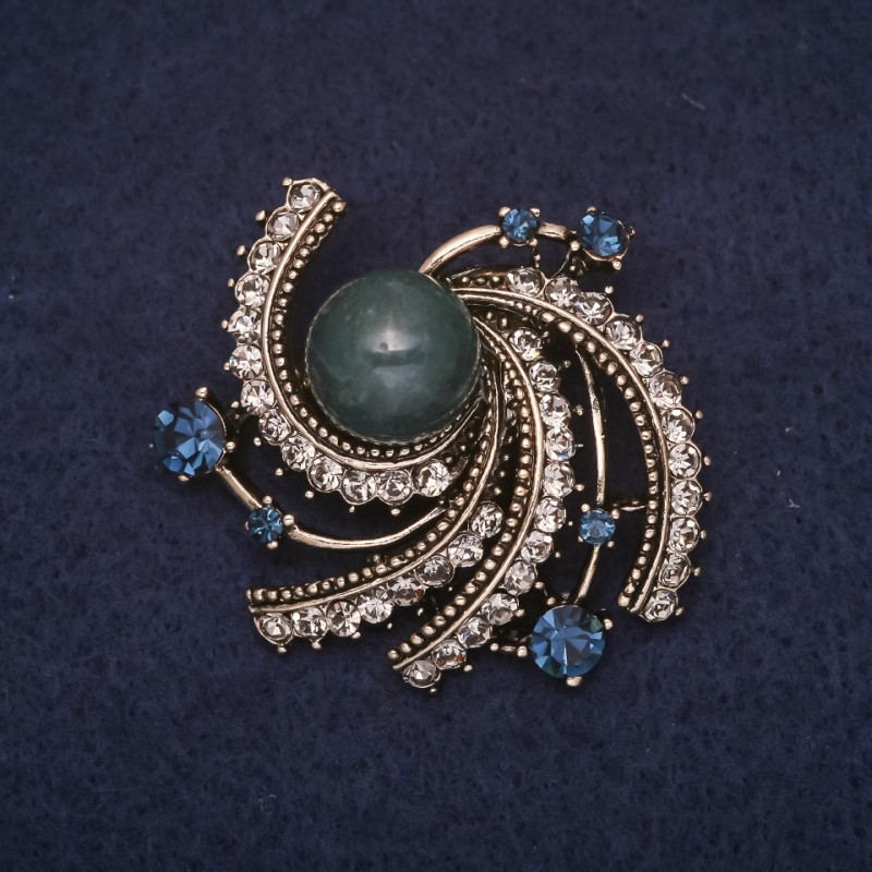 Brooch Accent with Apatite Stone  Apatite mm with Crystals White blue Gold-tone metal