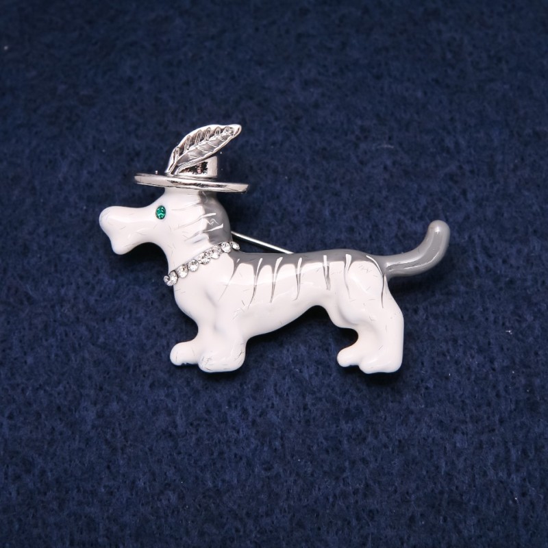 Brooch 'Dachshund in a Hat' in Silver Metal with Enamel and Rhinestones 33x47mm +