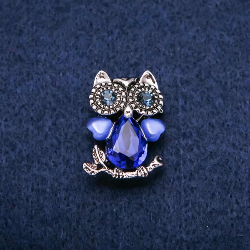 Brooch Owl with Cat's Eye and Blue Crystals in Silver Metal 19x28mm