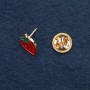 Brooch on a turn clasp Strawberry 1.5x1 cm yellow metal