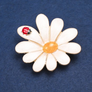 Brooch Daisy Amber gold-tone metal and enamel 50x54mm +