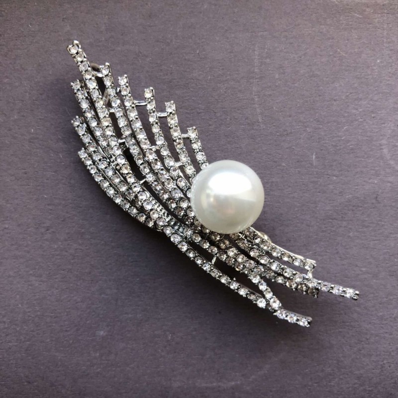 Brooch-pendant in silver-tone metal with crystals and a centerpiece bead, diameter 13mm ± 76×23mm ±
