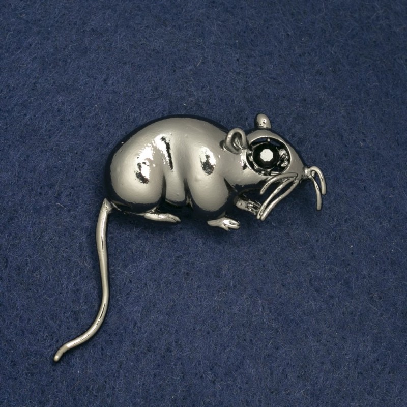  Brooch Rat 37x37mm white metal