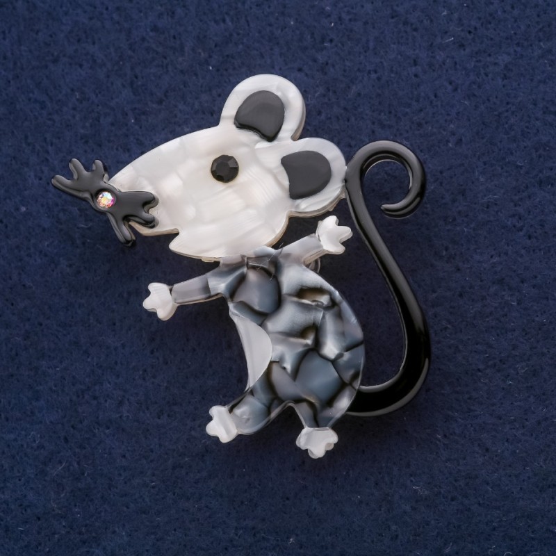 Brooch Misha with mother-of-pearl 52x48mm gray metal