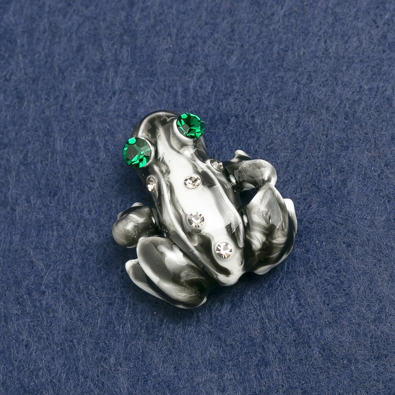 Frog Brooch with Silver-tone Metal, Rhinestones and Enamel 28x30 mm +