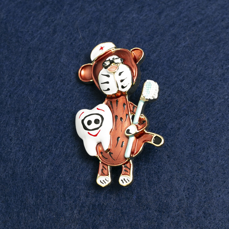 Brooch Bear Dentist Gold-tone Metal and Enamel 50x30mm +