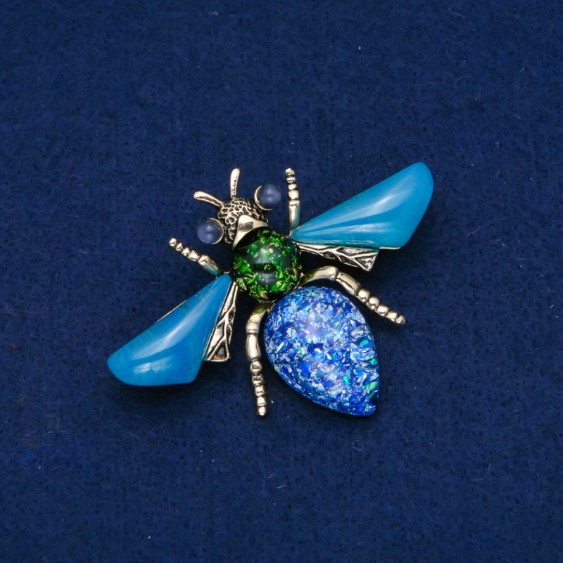 Butterfly Brooch Gold Alloy 47x62mm +