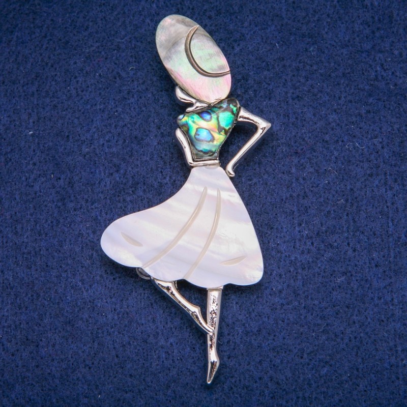 Pendant Brooch Madam with Mother-of-Pearl and Chalcedony 37x85mm