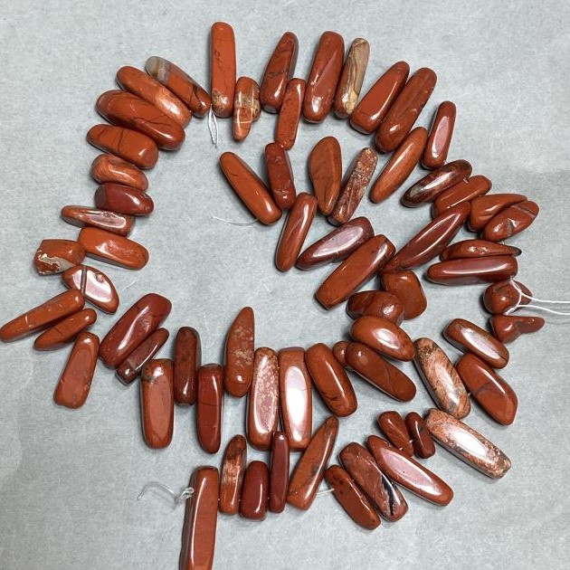 Red Jasper Bead Chip "Needle" 20x8 mm, 39 cm length