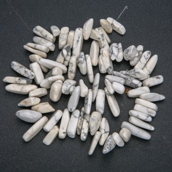Howlite Bead Thread, chip shaped needle, diameter 20x8mm, length 40cm +