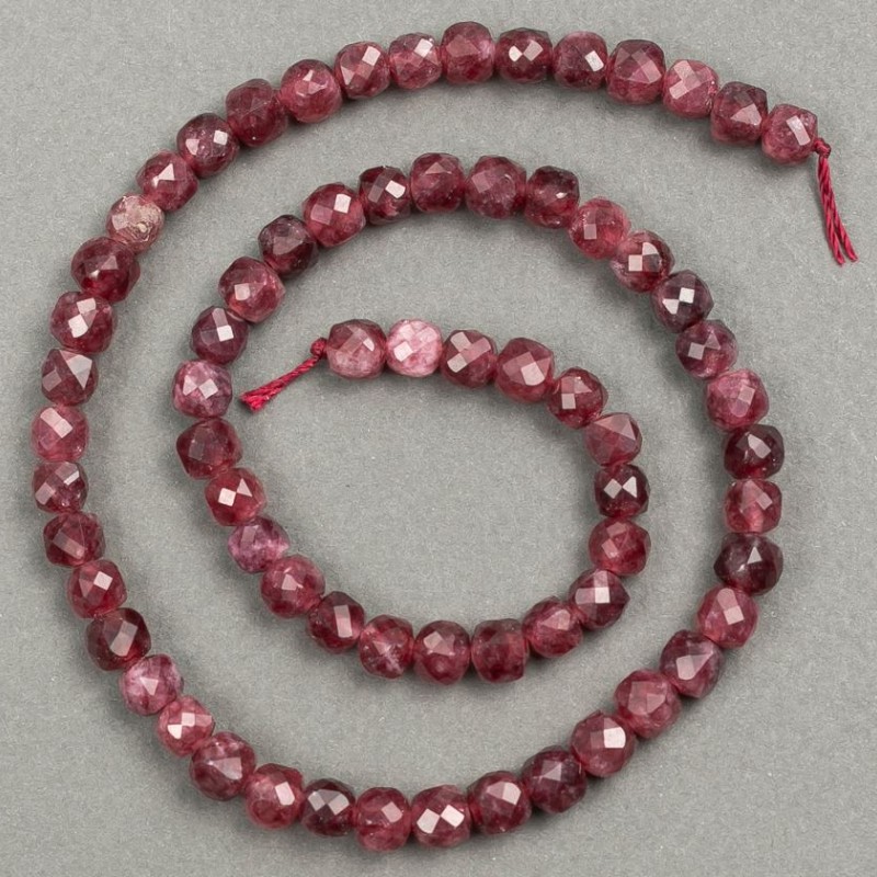 Natural Gem Turquoise? Wait: Turmalin is tourmaline. Correct: Natural tourmaline beads - faceted cube shape, 6x6mm, thread length 38cm +